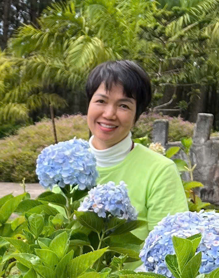 Yogeswari Bạch Yến